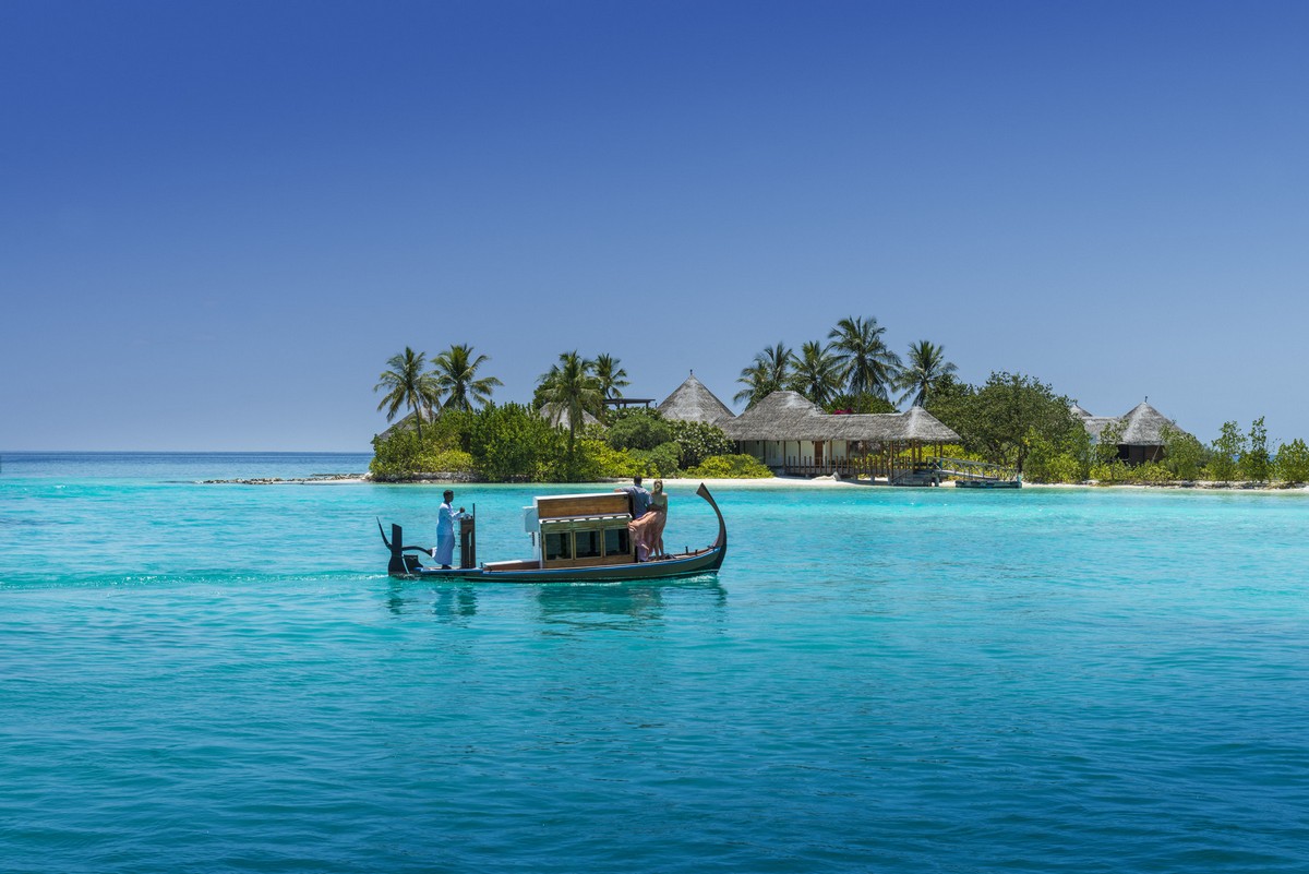 Urlaub mit Kindern auf den Malediven: Four Seasons Kuda Huraa Boot Shuttle zum The Island Spa - Bild von Ken Seet