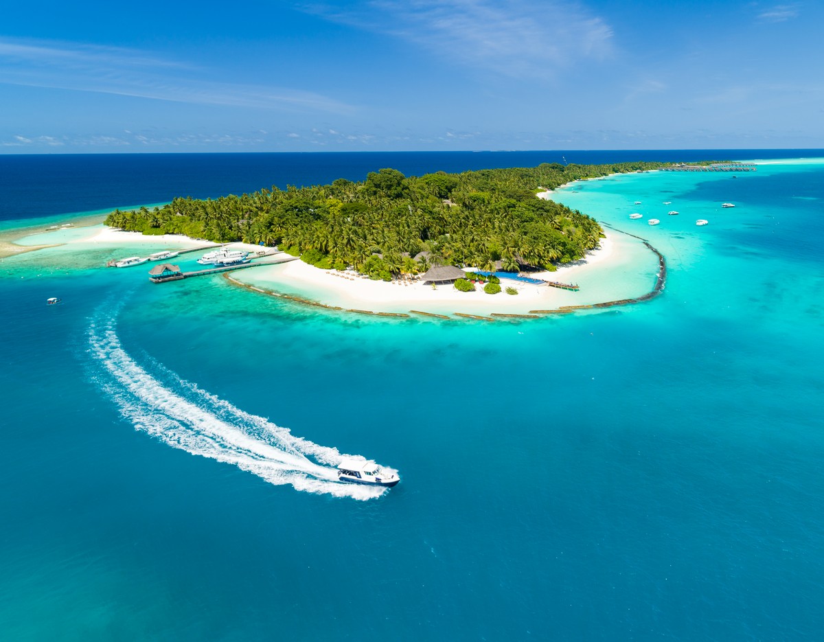 Familienurlaub auf den Malediven: Kuramathi von oben - Kuramathi Maldives